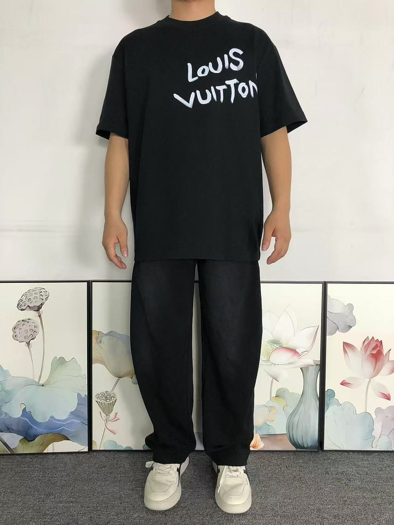 Louis Vuitton 115 L⭐ T-SHIRT 3205141221 (Im 170Cm 60Kg I Wear Size M In The Phot) - Image 3