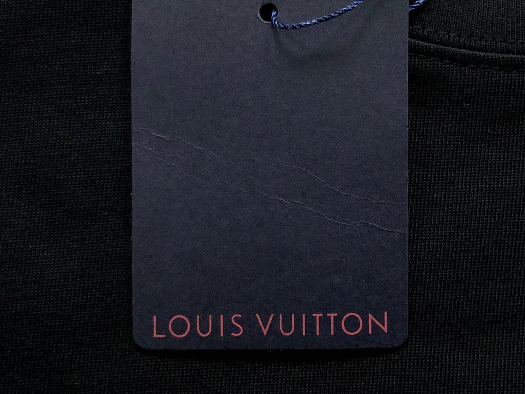 Louis Vuitton 115 L⭐ T-SHIRT 3201312021 (Im 170Cm 60Kg I Wear Size M In The Phot) - Image 30