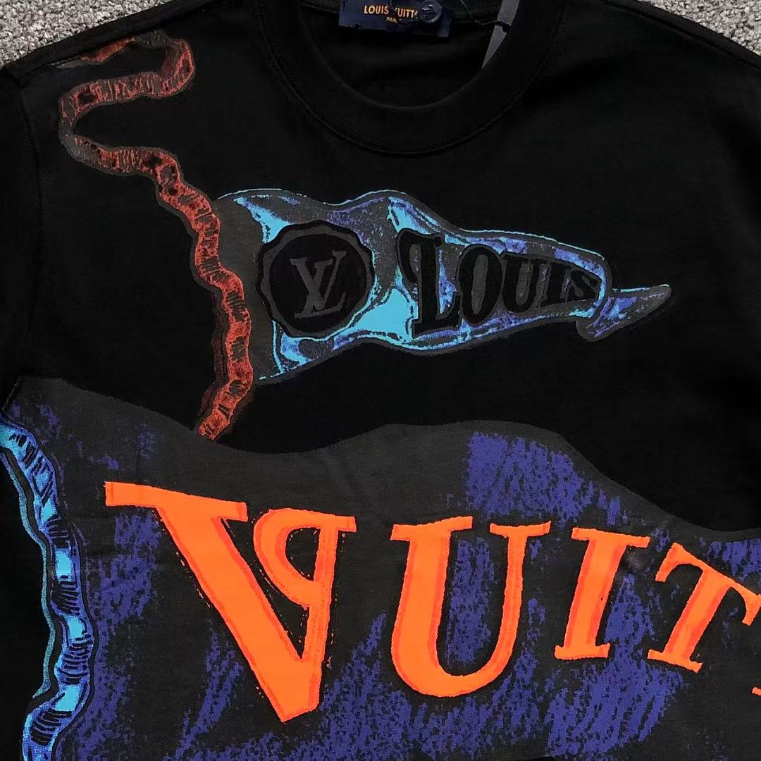 Louis Vuitton 125 L⭐ T-SHIRT 2208032915 (Im 170Cm 60Kg I Wear Size S In The Phot) - Image 14