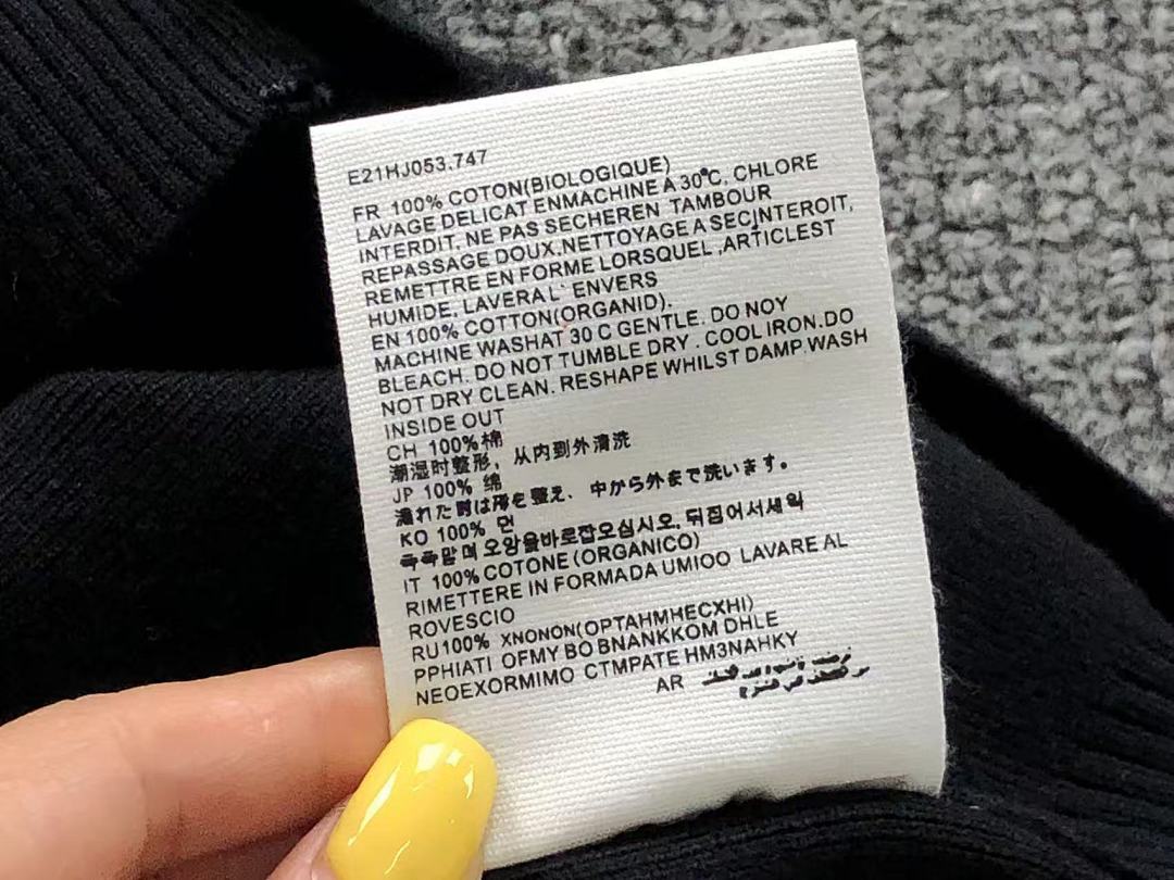 AMI 168 AMI SWEATER 21101108125 (Im 170Cm 60Kg I Wear Size M In The Phot) - Image 44