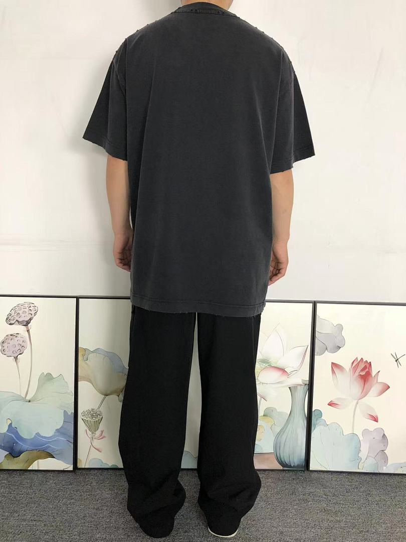 Balenciaga 118 B⭐L⭐⭐⭐IA⭐A T-SHIRT 42013111133 (Im 170Cm 60Kg I Wear Size 2XL In The Phot) - Image 4
