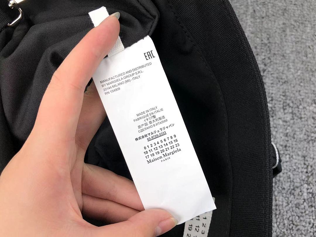 On Running 119 MAISON MARGIELA BAG 272255 (Long 45CM* Wide 15CM* High 33CM) - Image 12