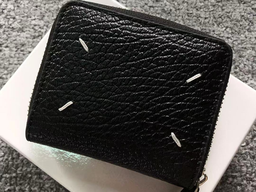 On Running 175 MAISON MARGIELA BAG 3206182321 (Long 10CM* Wide 3CM* High 8CM) - Image 4