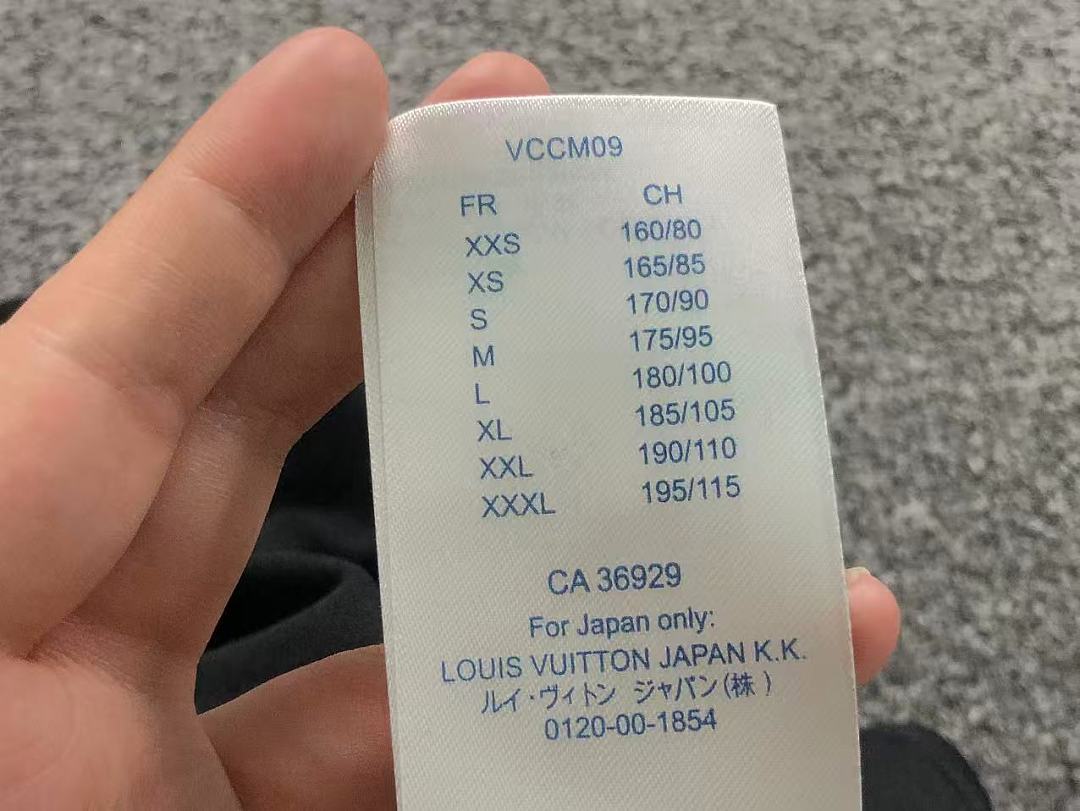 Louis Vuitton 125 L⭐ T-SHIRT 2208034015 (Im 170Cm 60Kg I Wear Size S In The Phot) - Image 21