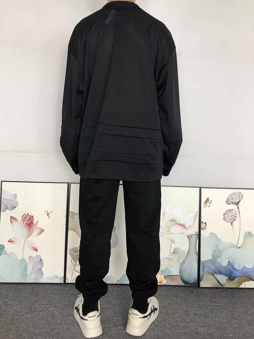 Supreme 165 S⭐⭐R⭐⭐E LONG SLEEVED 1107240633 (Im 170Cm 60Kg I Wear Size M In The Phot) - Image 4