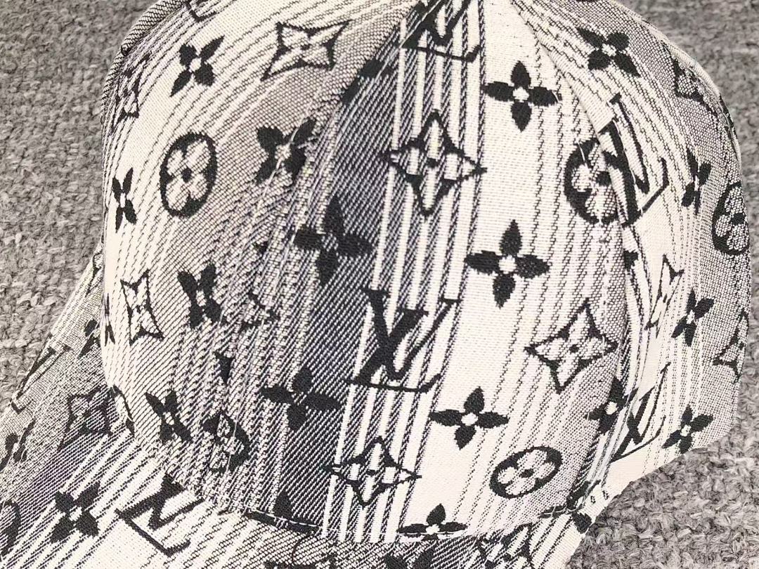 Louis Vuitton 68 L⭐ - Image 6