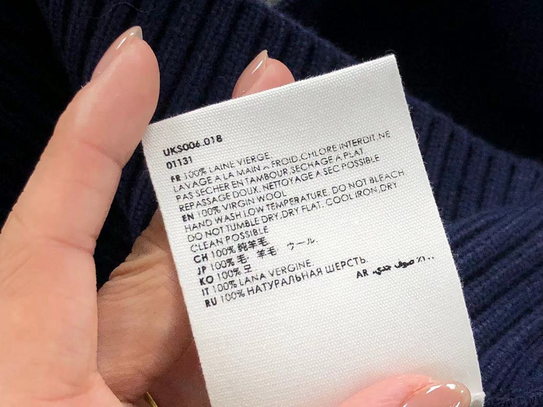AMI 178 AMI SWEATER 4120202135 (Im 170Cm 60Kg I Wear Size S In The Phot) - Image 30