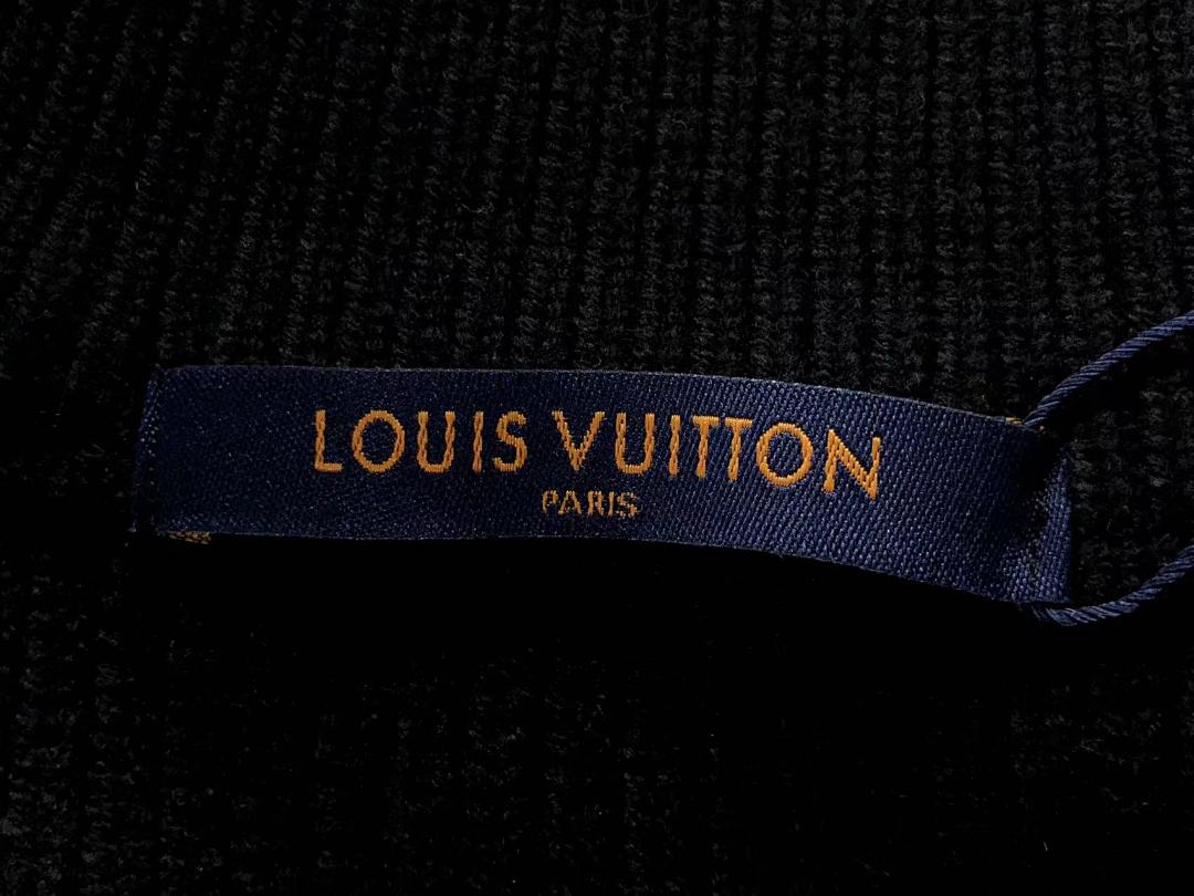 Louis Vuitton 245 L⭐ SWEATER 4112818156 (Im 170Cm 60Kg I Wear Size XS In The Phot) - Image 13