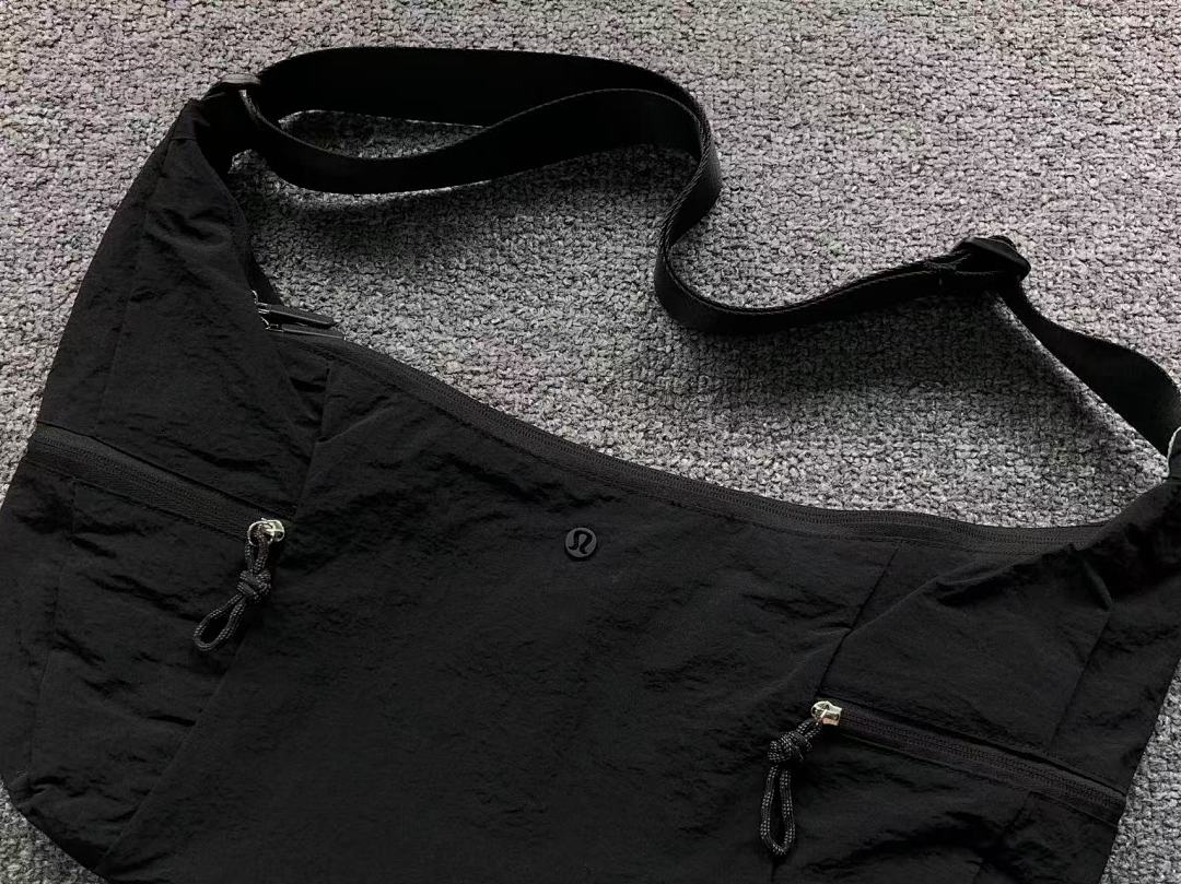 On Running 95 LULULEMON BAG 1108220666 (Long 51CM* Wide 15CM* High 28CM) - Image 4