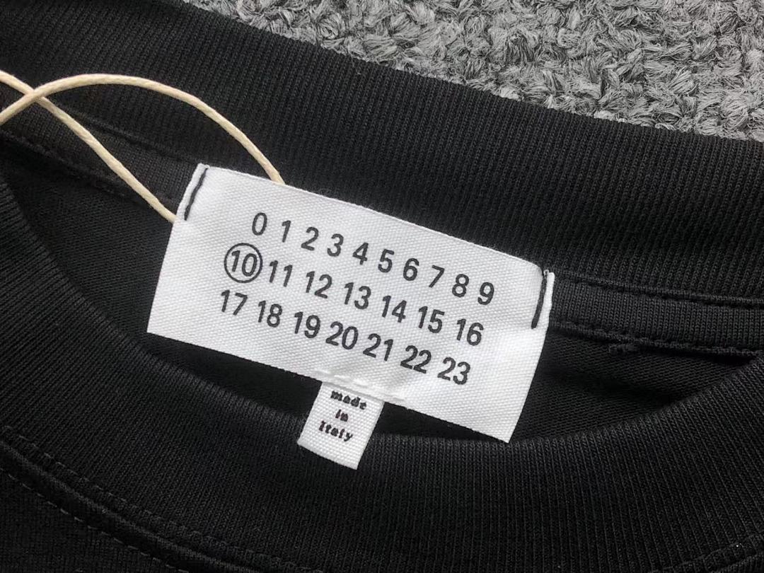 On Running 85 MAISON MARGIELA T-SHIRT 42012414162 (Im 170Cm 60Kg I Wear Size S In The Phot) - Image 16