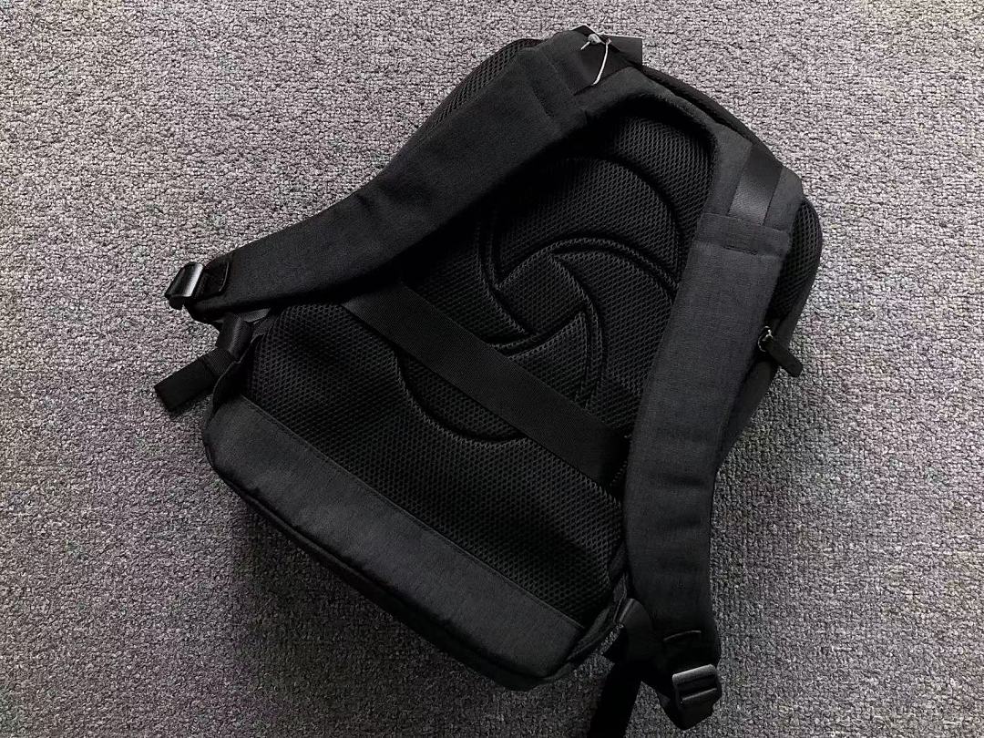 On Running 228 SA⭐⭐ON⭐⭐E BAG 4207240775 (Long 27CM* Wide 12CM* High 42CM) - Image 7