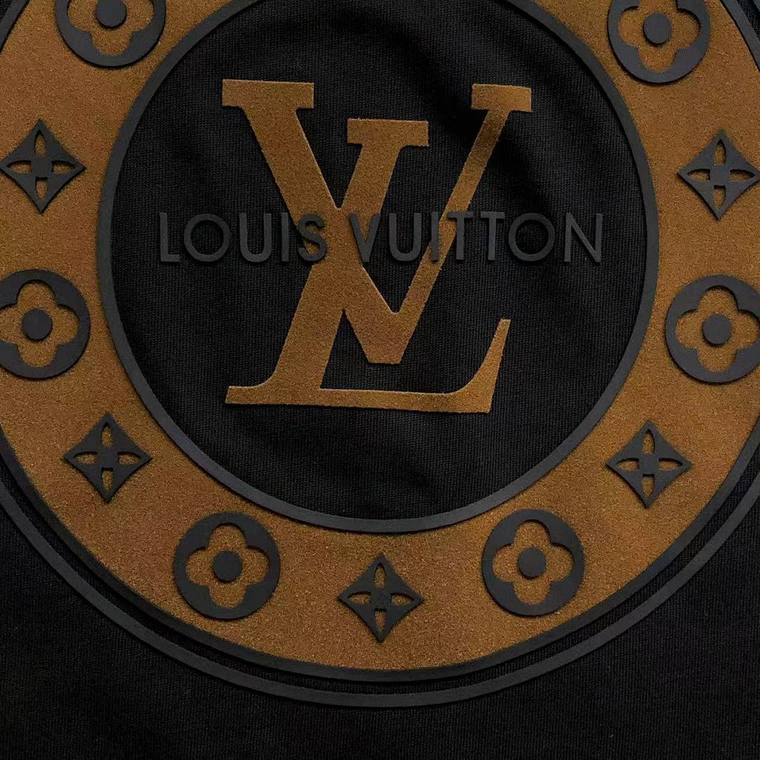 Louis Vuitton 115 L⭐ T-SHIRT 214210915 (Im 170Cm 60Kg I Wear Size S In The Phot) - Image 15