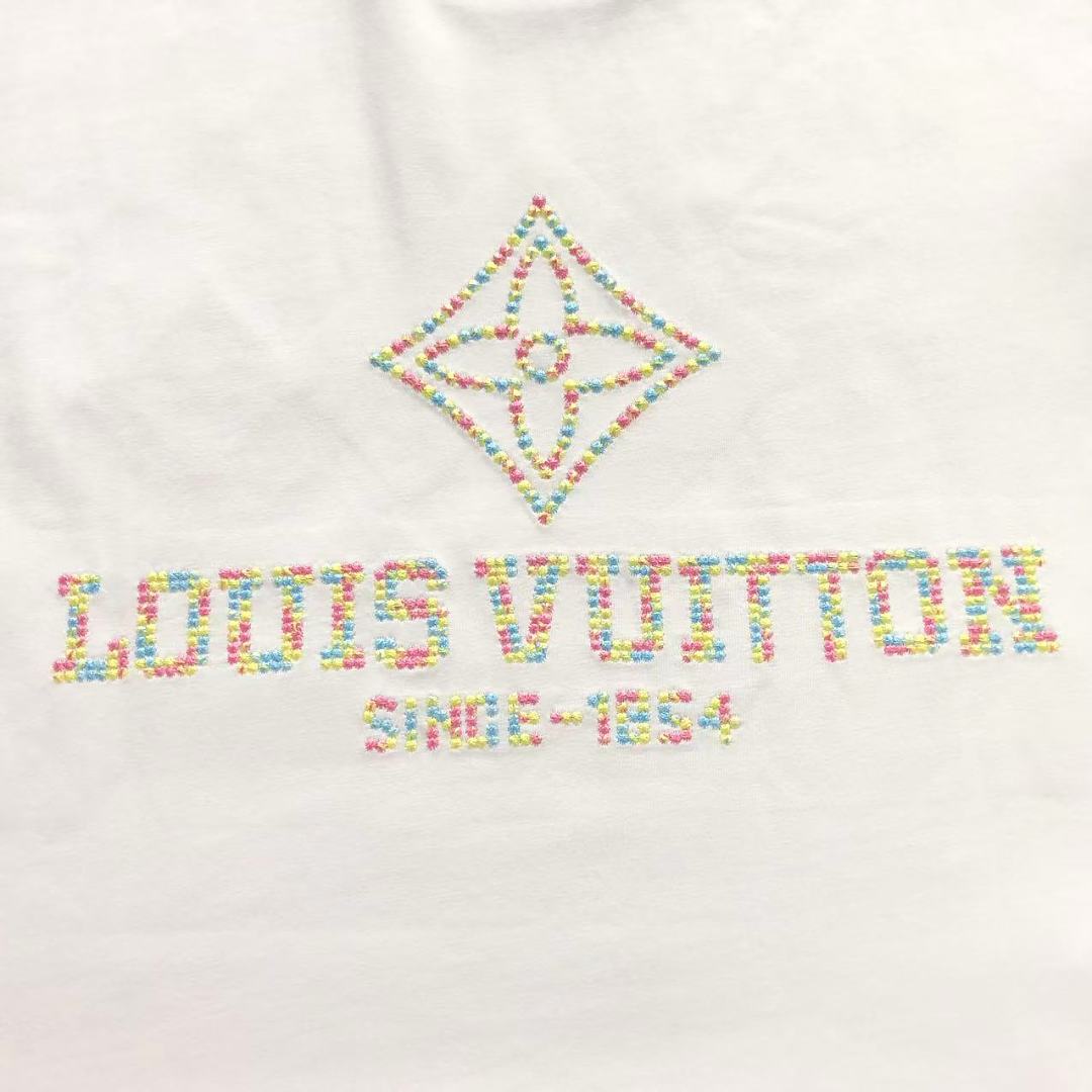 Louis Vuitton 125 L⭐ T-SHIRT 2208033815 (Im 170Cm 60Kg I Wear Size S In The Phot) - Image 9