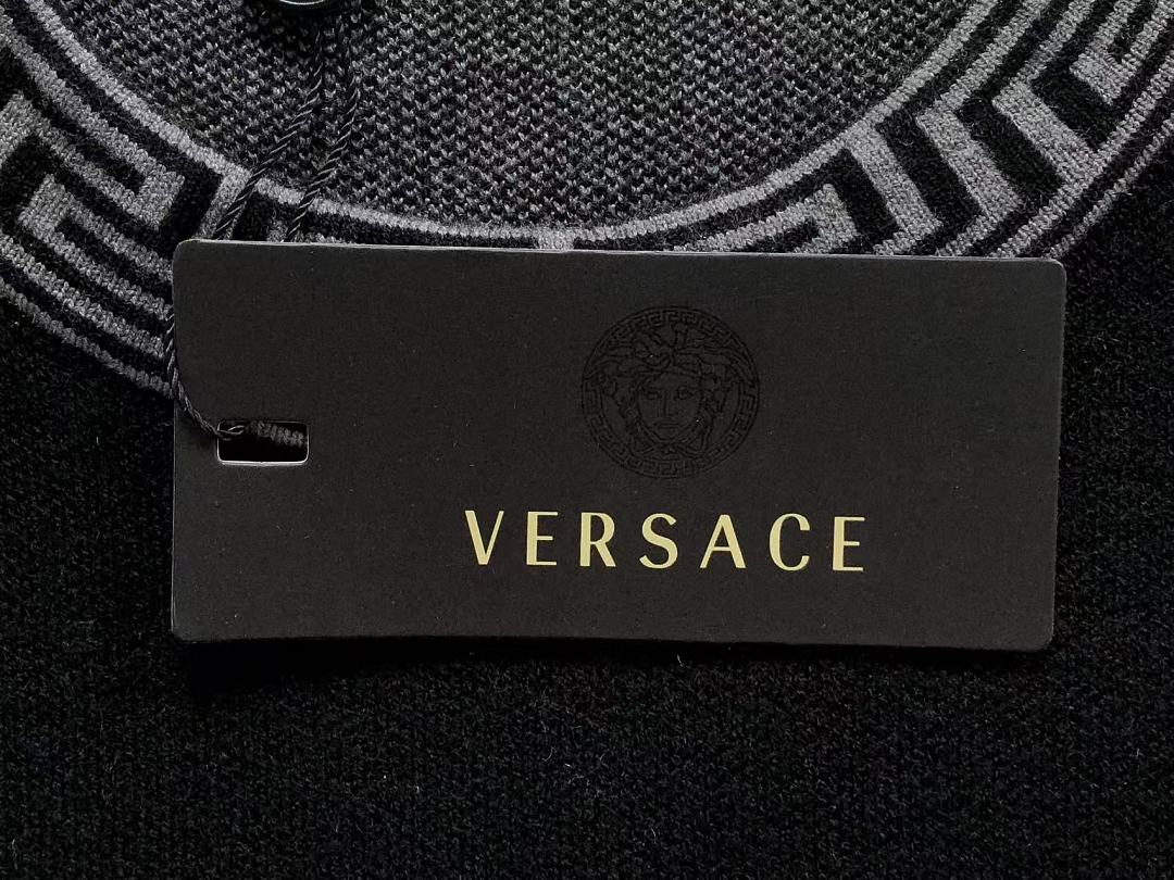 Versace 208 V⭐⭐SA⭐E SWEATER 3208111121 (Im 170Cm 60Kg I Wear Size L In The Phot) - Image 14