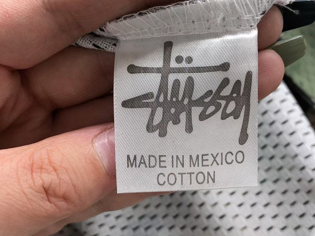 Stussy SHORTS 138 STUSSY T-SHIRT - Image 21
