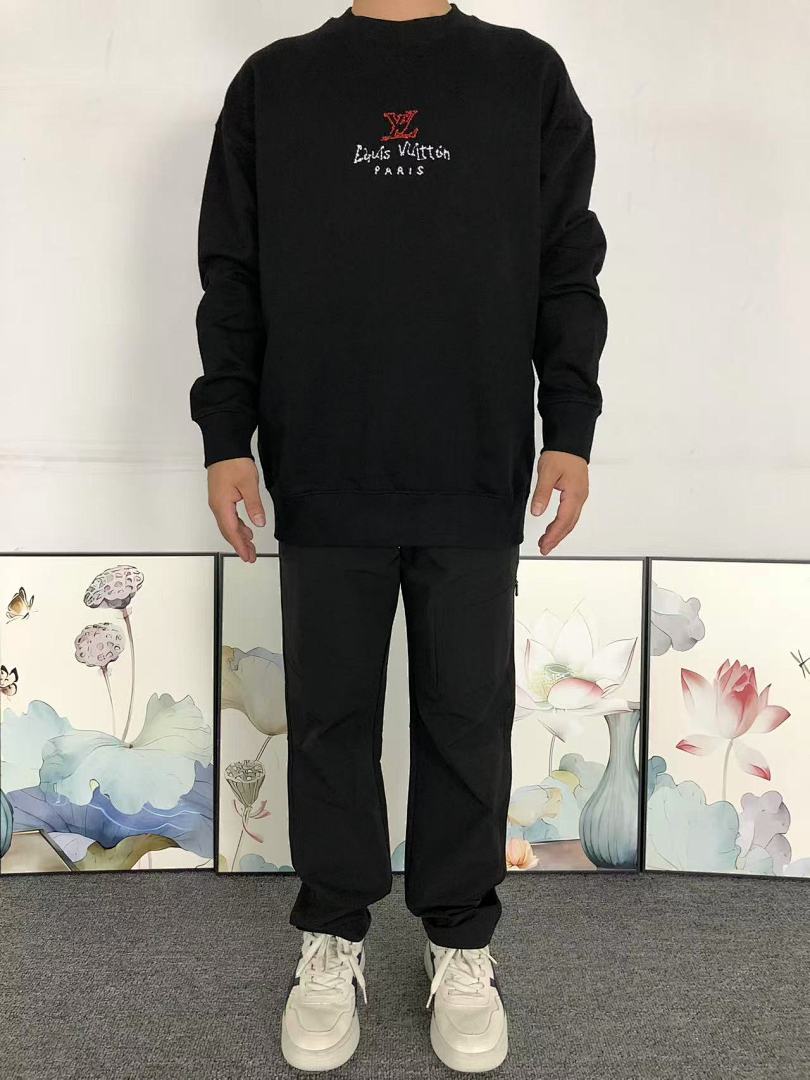 Louis Vuitton 165 L⭐ HOODIE 3110082821 (Im 170Cm 60Kg I Wear Size L In The Phot) - Image 3