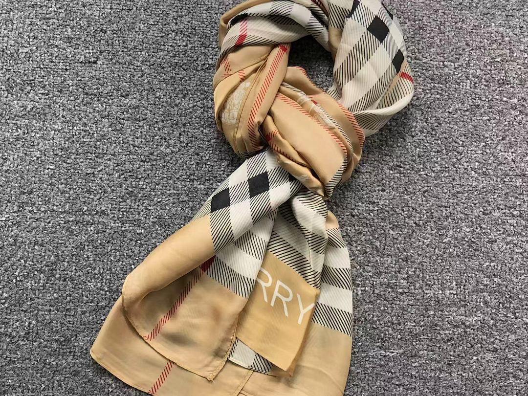 Burberry 68 B⭐R⭐E⭐RY SCARF 2203171176 (Long 180CM* Wide 90CM*) - Image 5