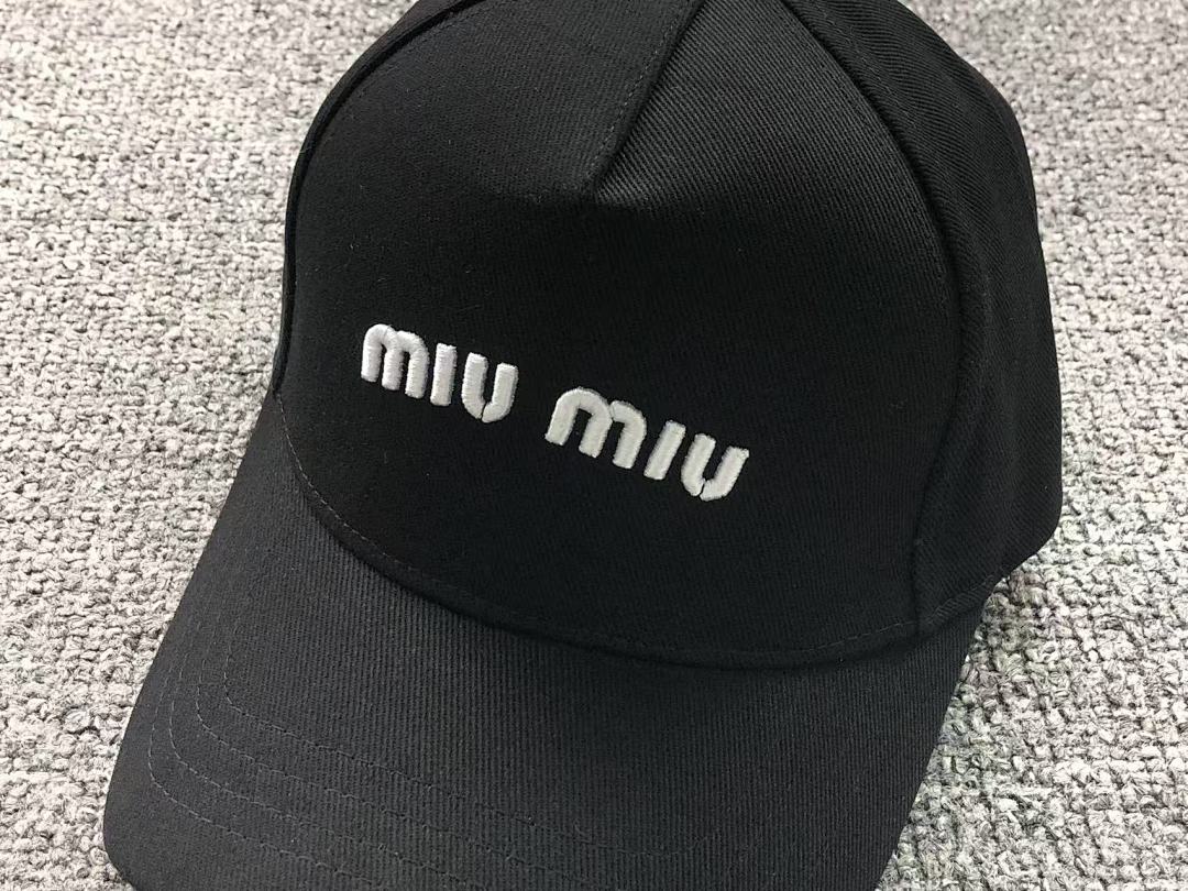 Miu Miu 78 M⭐U - Image 9