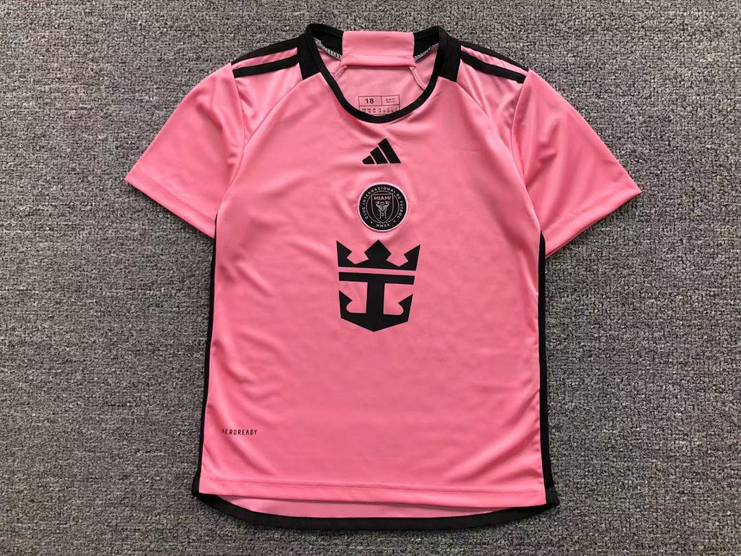 Chanel 68 FOOTBALL T-SHIRT SHORTS - Image 6