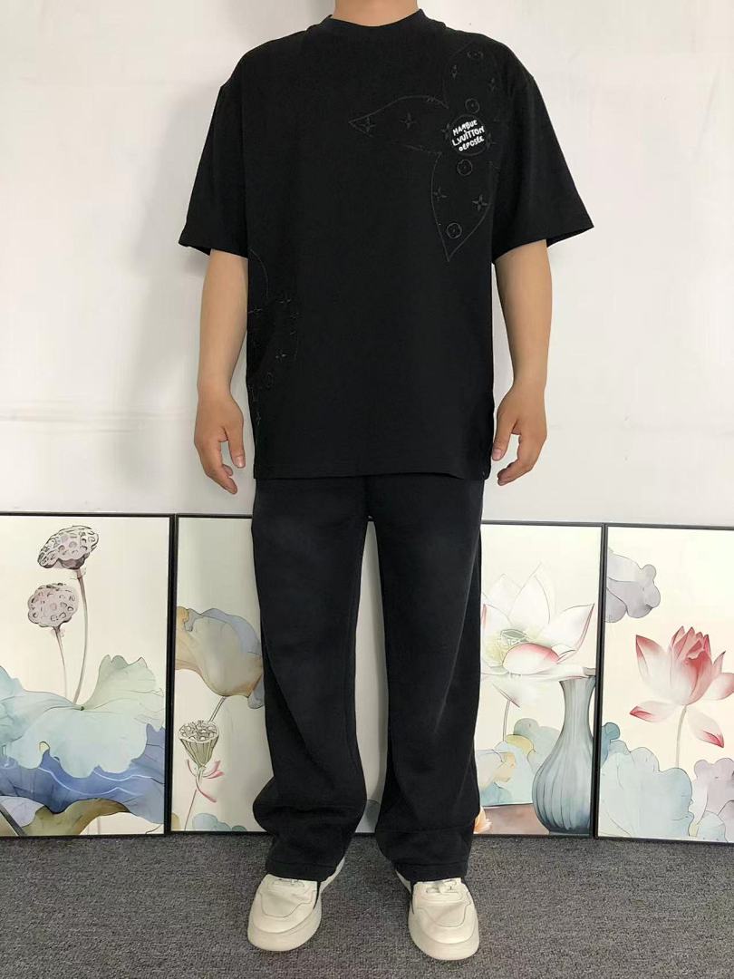 Louis Vuitton 115 L⭐ T-SHIRT 520122020 (Im 170Cm 60Kg I Wear Size L In The Phot) - Image 3