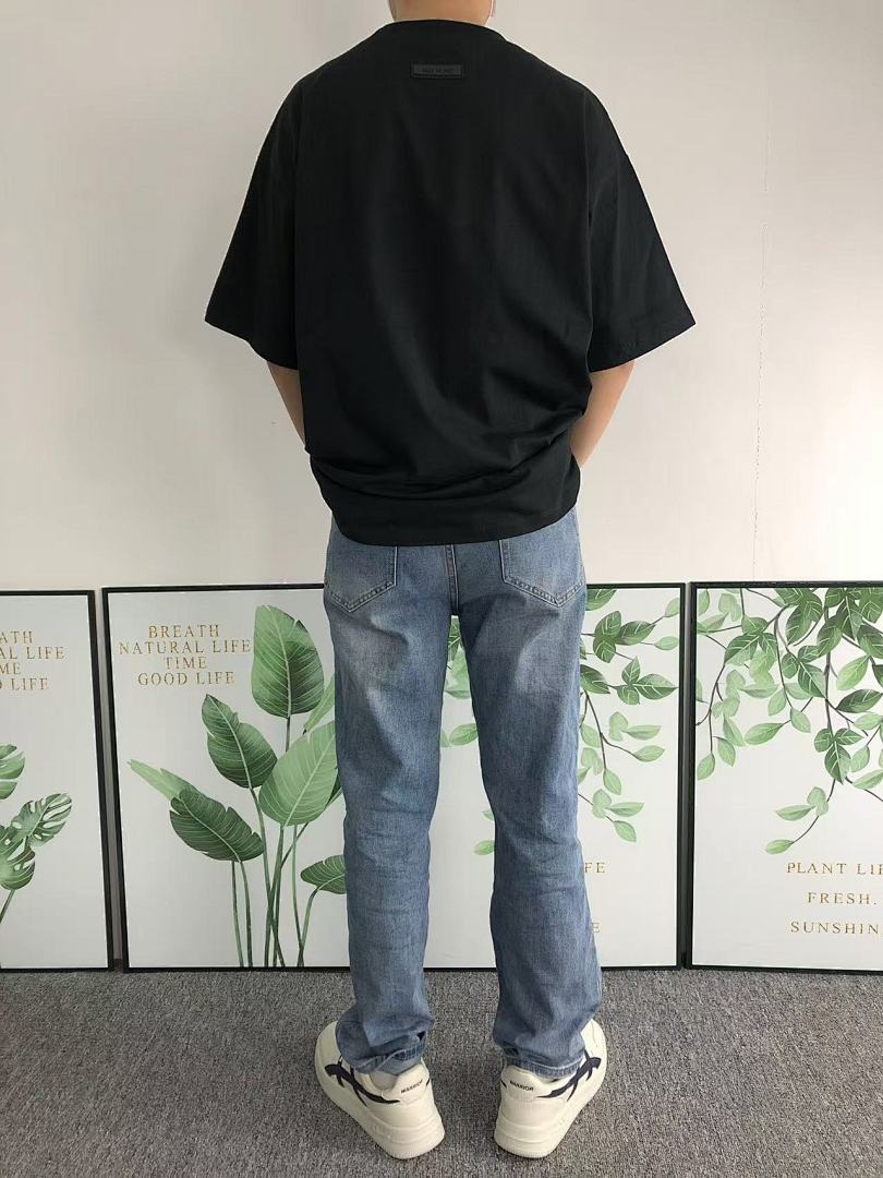 Fear of God 98 FOG T-SHIRT 412132217 (Im 170Cm 57Kg I Wear Size M In The Phot) - Image 5