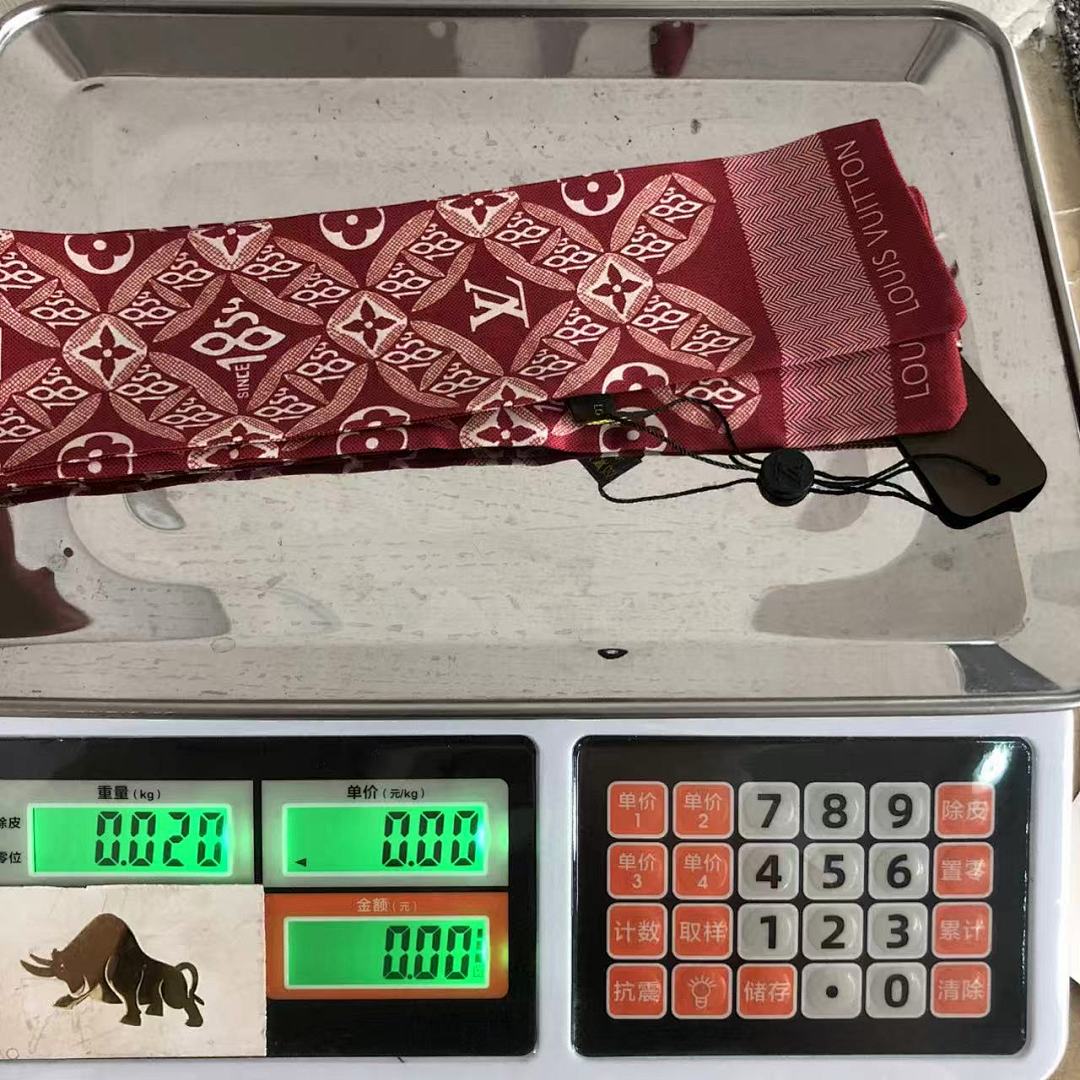 Louis Vuitton 68 L⭐ SCARF 590533102 (Long 120CM* Wide 8CM*) - Image 11