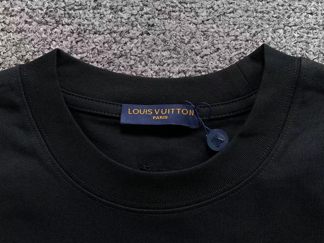 Louis Vuitton 118 L⭐ T-SHIRT 5232316147 (Im 170Cm 60Kg I Wear Size M In The Phot) - Image 20