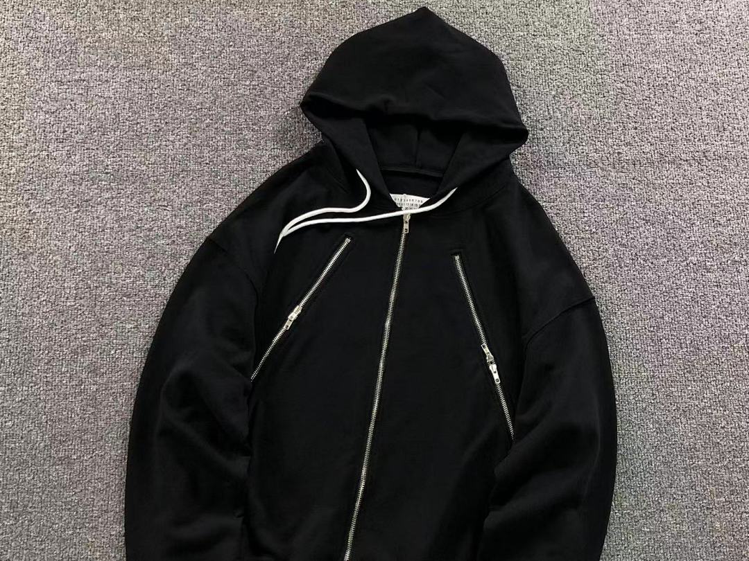 On Running 175 MAISON MARGIELA HOODIE 5123014162 (Im 170Cm 60Kg I Wear Size 44 In The Phot) - Image 7