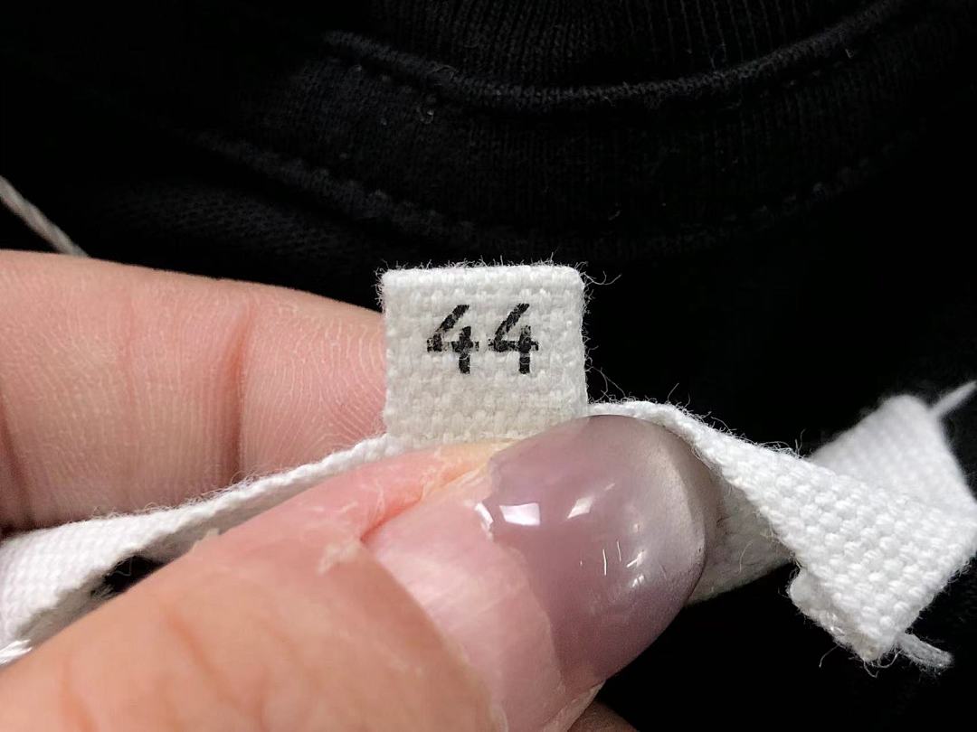 On Running 78 MAISON MARGIELA T-SHIRT 4107050586 (Im 170Cm 60Kg I Wear Size 44 In The Phot) - Image 21