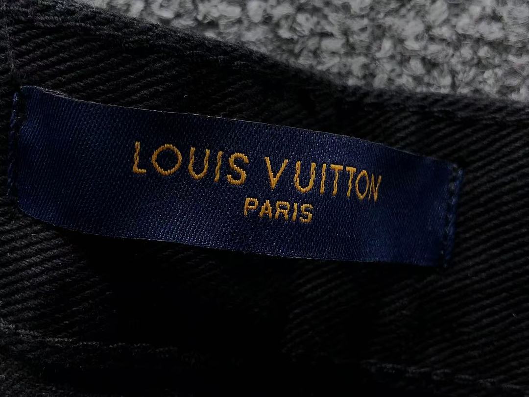 Louis Vuitton 175 L⭐ - Image 19