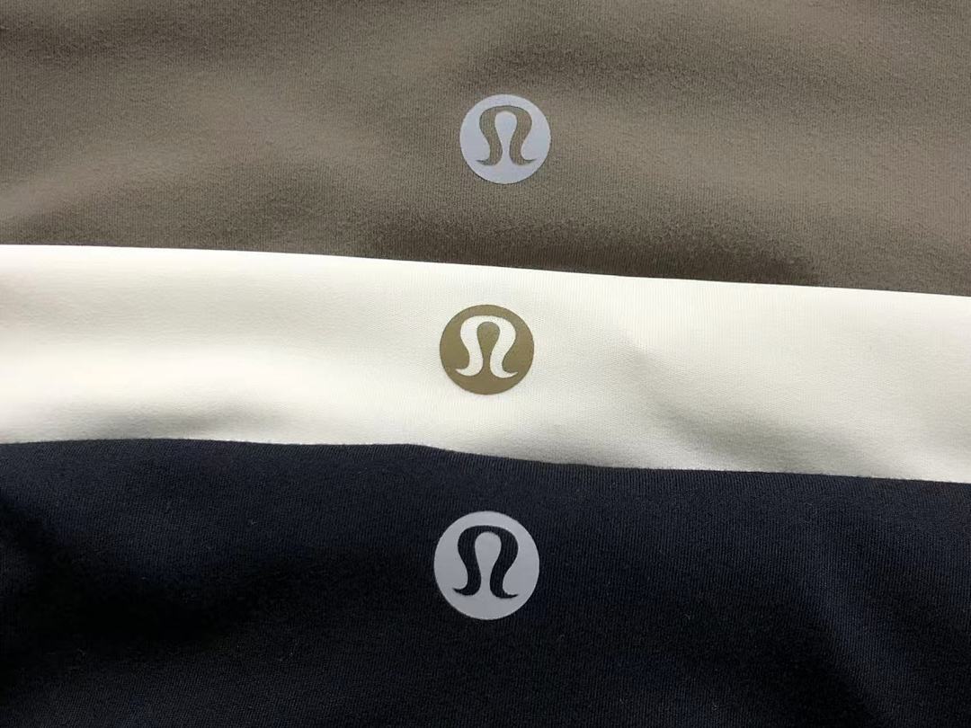 On Running 228 LULULEMON LONG SLEEVED FEMAIE - Image 12