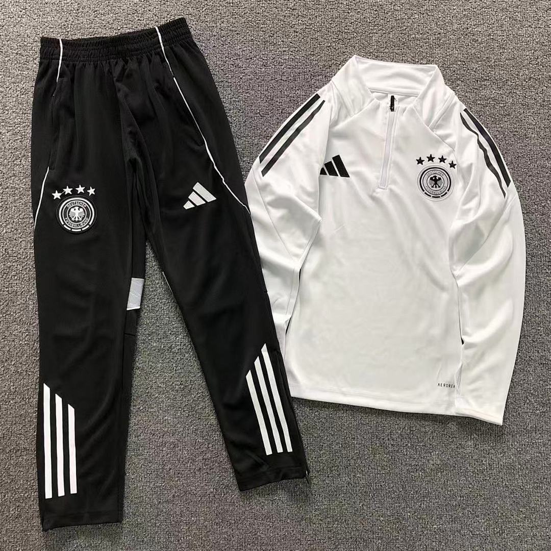 Chanel 135 FOOTBALL LONG SLEEVED TROUSERS