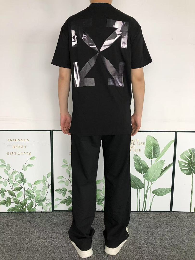 Off-White 115 OFF-WHITE T-SHIRT 214290115 (Im 170Cm 60Kg I Wear Size M In The Phot) - Image 4