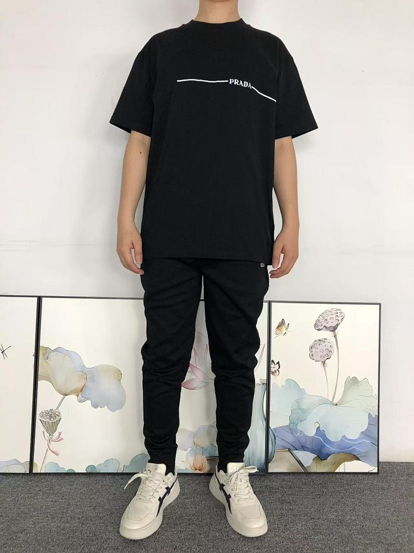 Prada 128 P⭐A⭐A T-SHIRT 56201221 (Im 170Cm 60Kg I Wear Size M In The Phot) - Image 3