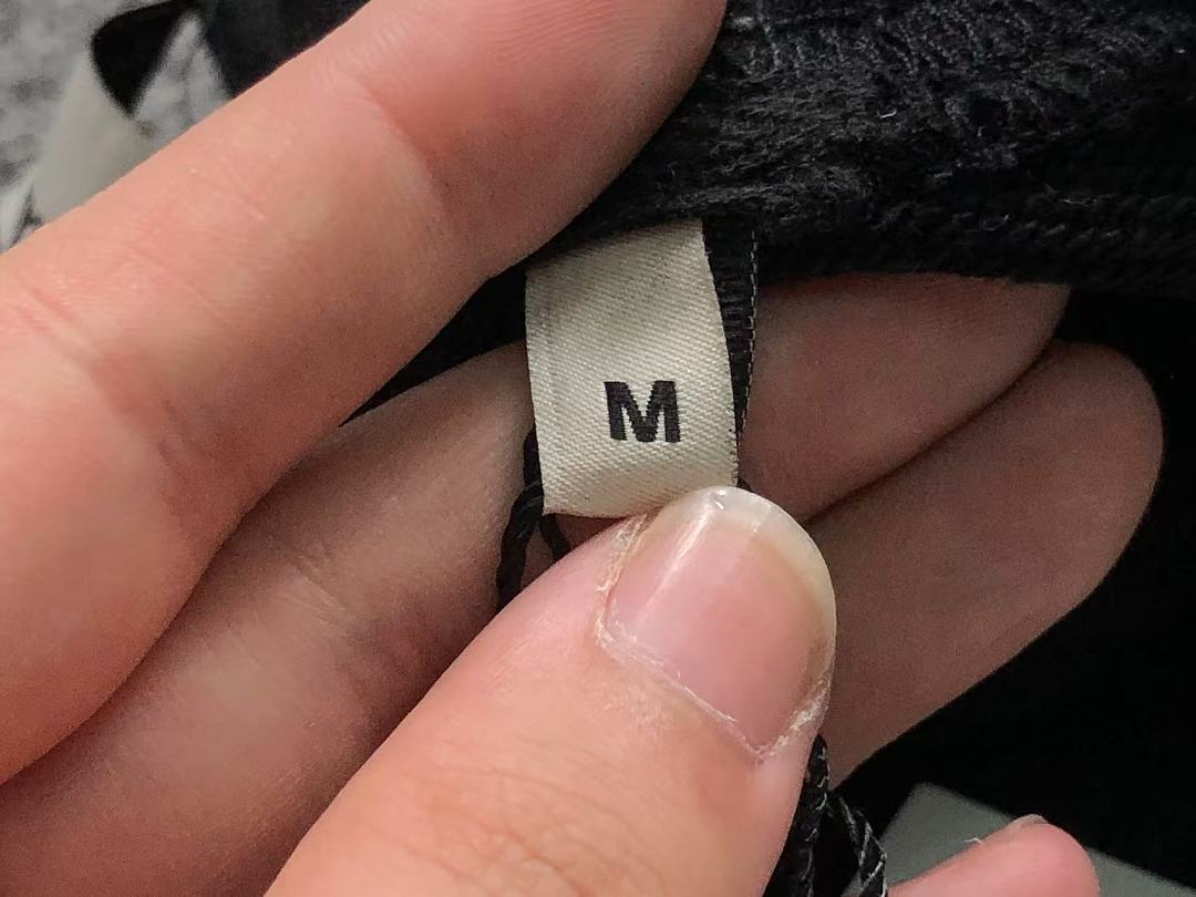 AMI 98 AMI HOODIE 1251920181 (Im 170Cm 60Kg I Wear Size M In The Phot) - Image 33