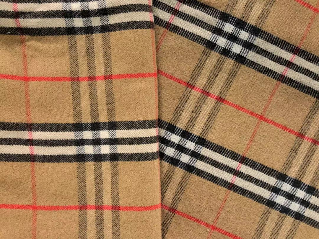 Burberry 135 B⭐R⭐E⭐RY SHAWL 5102412 (Long 154CM* Wide 135CM) - Image 8