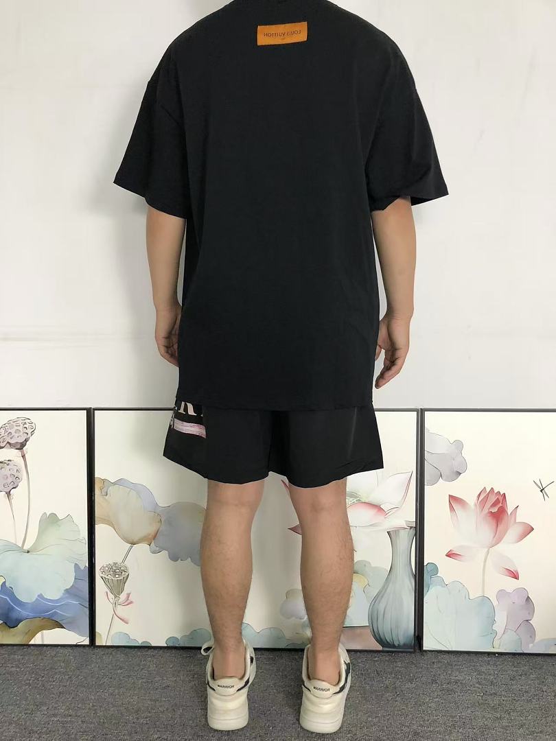 Louis Vuitton 118 L⭐ T-SHIRT 3206081021 (Im 170Cm 60Kg I Wear Size M In The Phot) - Image 4