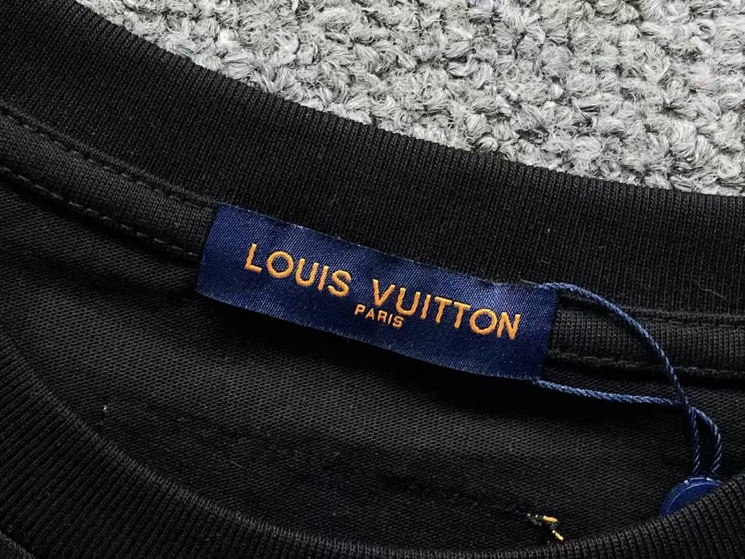 Louis Vuitton 118 L⭐ T-SHIRT 41062613126 (Im 170Cm 60Kg I Wear Size XS In The Phot) - Image 23