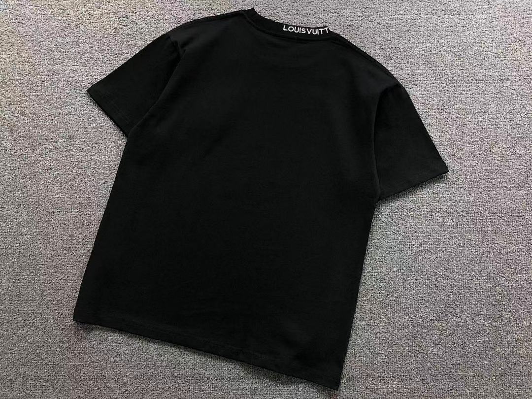 Louis Vuitton 115 L⭐ T-SHIRT 124702104 (Im 170Cm 60Kg I Wear Size S In The Phot) - Image 16