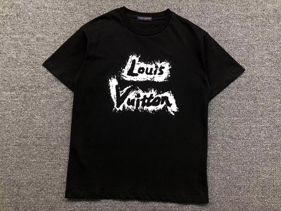Louis Vuitton 108 L⭐ T-SHIRT 41062621126 (Im 170Cm 60Kg I Wear Size XS In The Phot) - Image 10