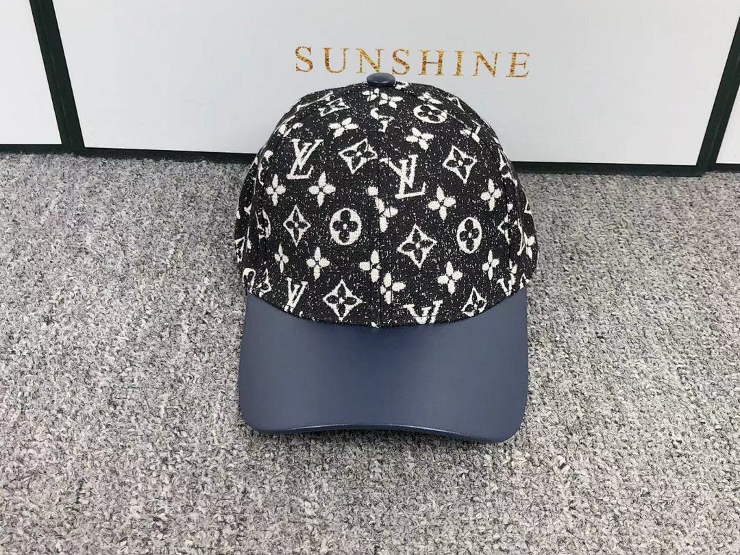 Louis Vuitton 65 L⭐ - Image 2