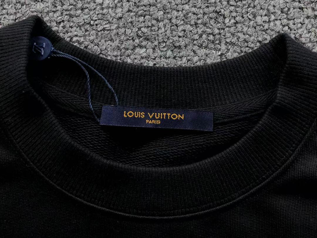 Louis Vuitton 98 L⭐ HOODIE 5111404147 (Im 170Cm 60Kg I Wear Size M In The Phot) - Image 28