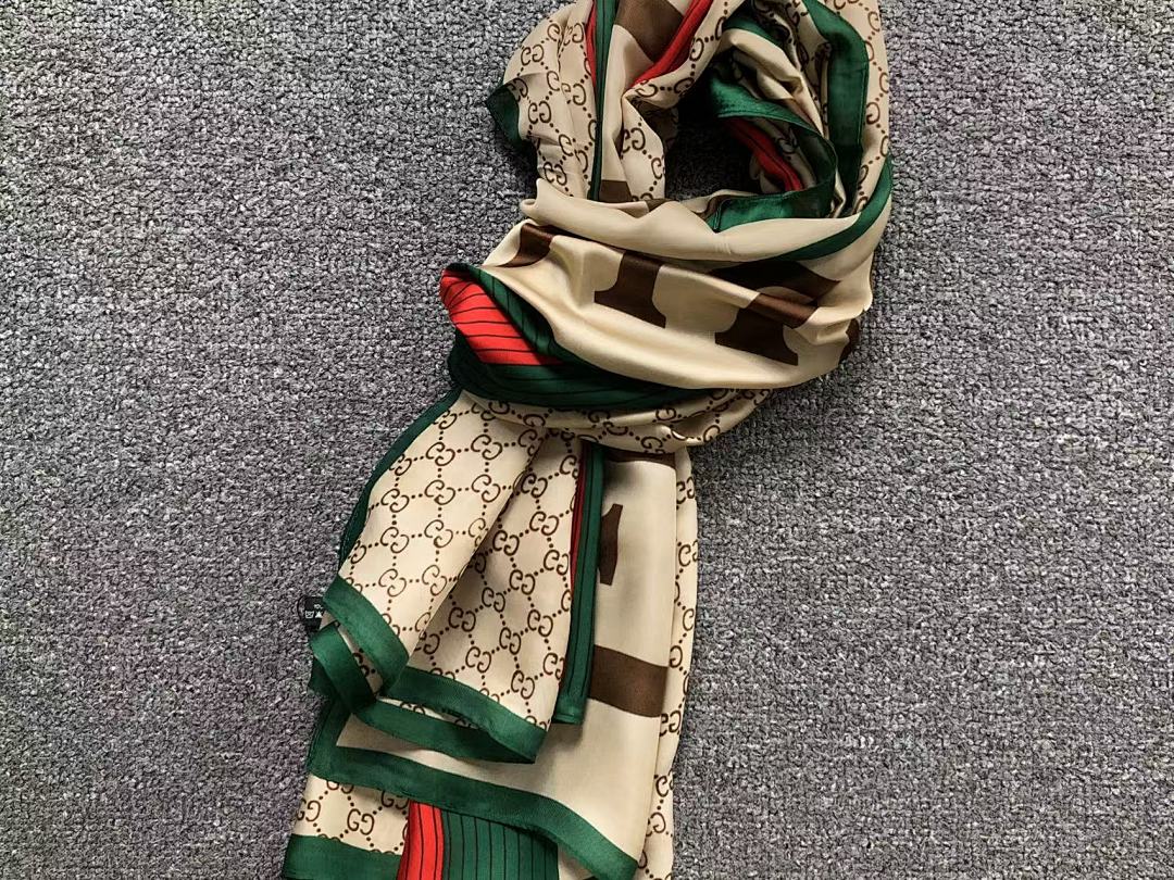 Gucci 68 G⭐C⭐I SCARF 2203168276 (Long 180CM* Wide 90CM*) - Image 5