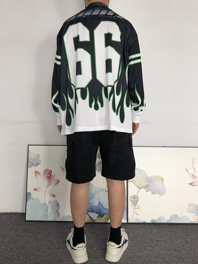 Chanel 98 SAINT MICHAEL LONG SLEEVED 59040871 (Im 170Cm 60Kg I Wear Size M In The Phot) - Image 4