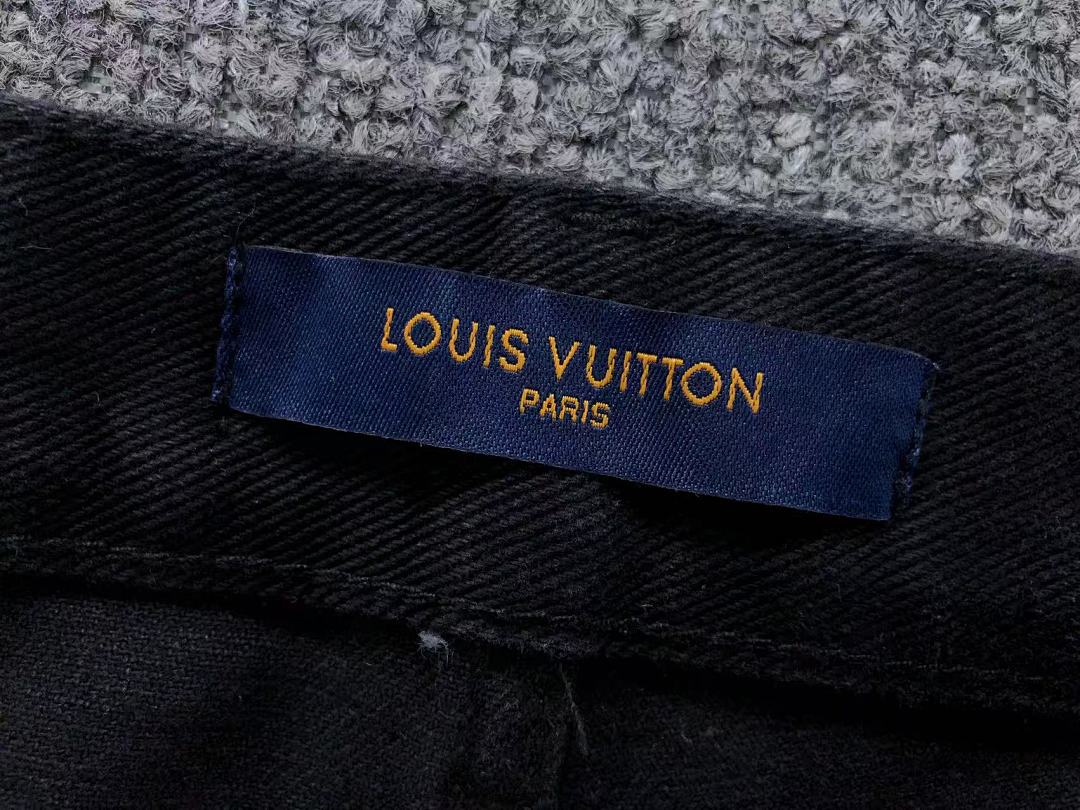 Louis Vuitton 195 L⭐ - Image 29