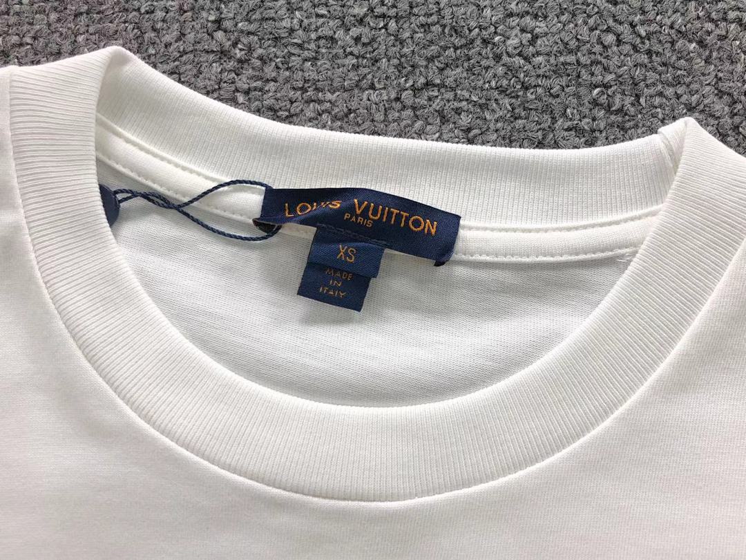 Louis Vuitton 108 L⭐ T-SHIRT 582602126 (Im 170Cm 60Kg I Wear Size XS In The Phot) - Image 12