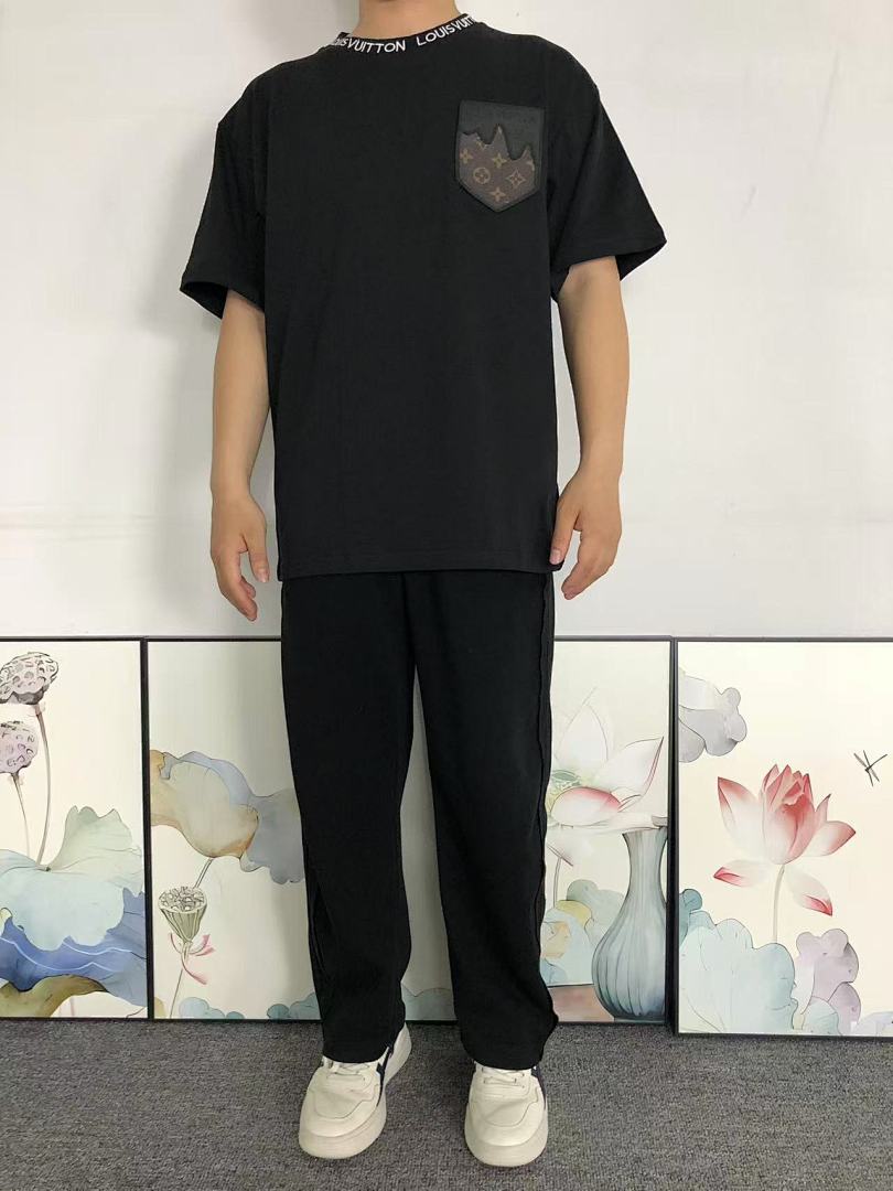 Louis Vuitton 115 L⭐ T-SHIRT 124702104 (Im 170Cm 60Kg I Wear Size S In The Phot) - Image 3