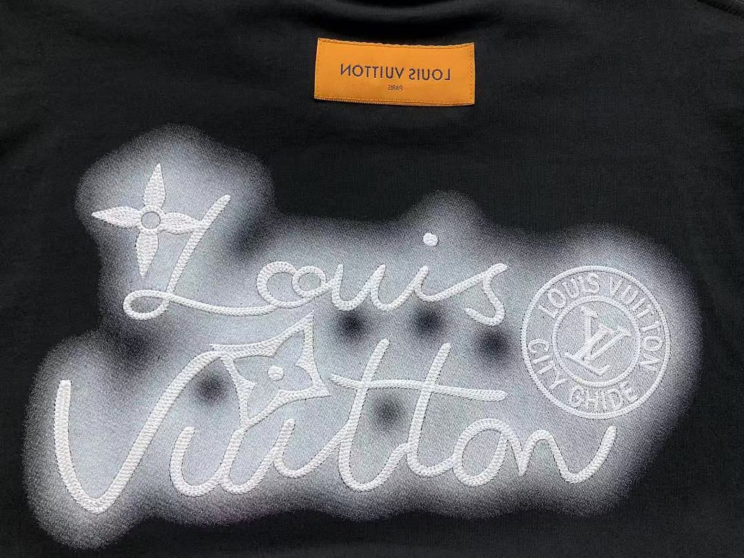 Louis Vuitton 118 L⭐ T-SHIRT 125413137 (Im 170Cm 60Kg I Wear Size L In The Phot) - Image 13