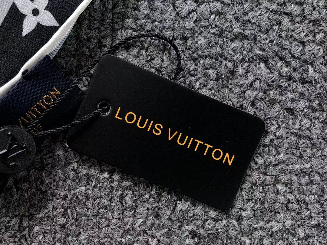 Louis Vuitton 88 L⭐ SCARF 5231989102 (Long 90CM* Wide - Image 14