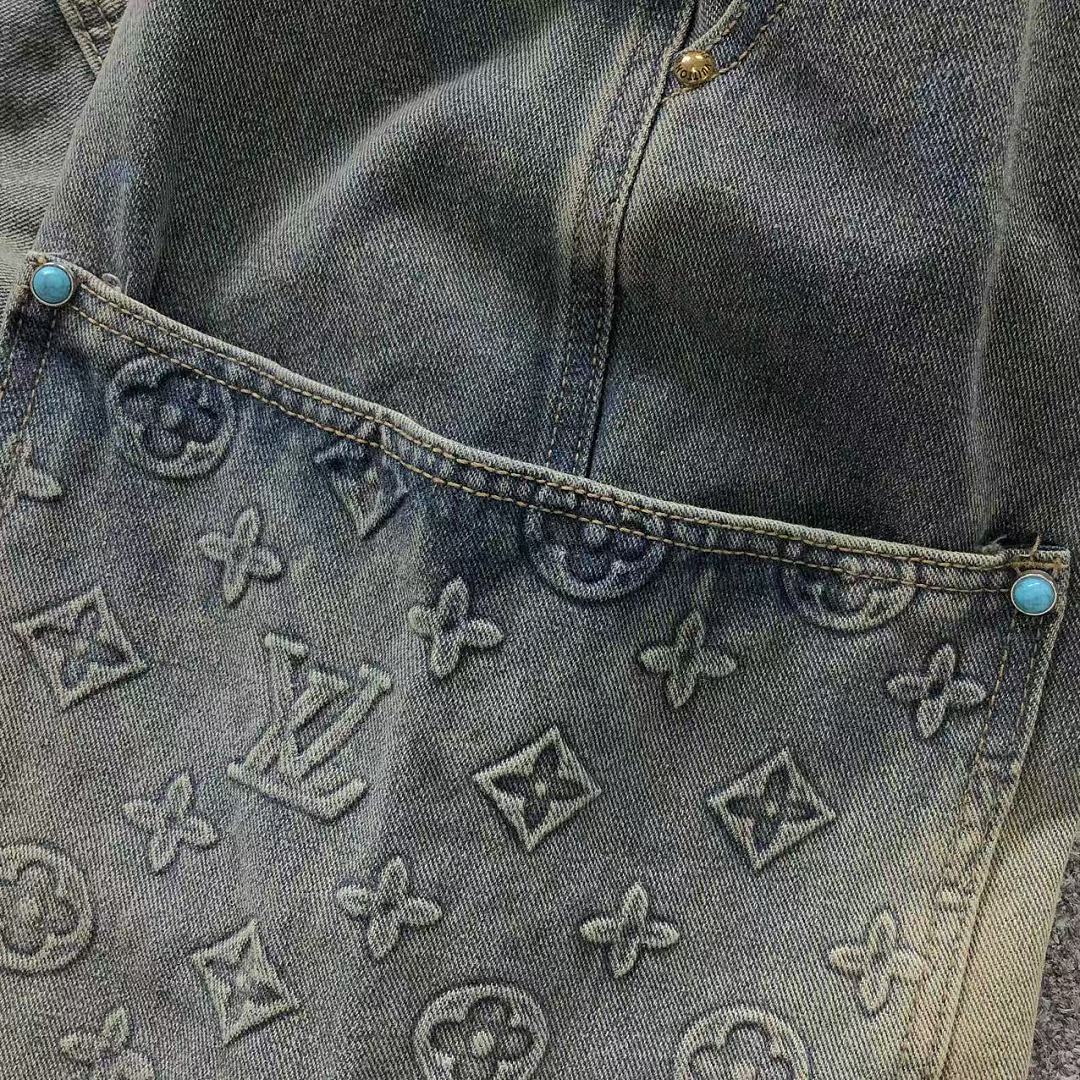 Louis Vuitton 208 L⭐ - Image 14